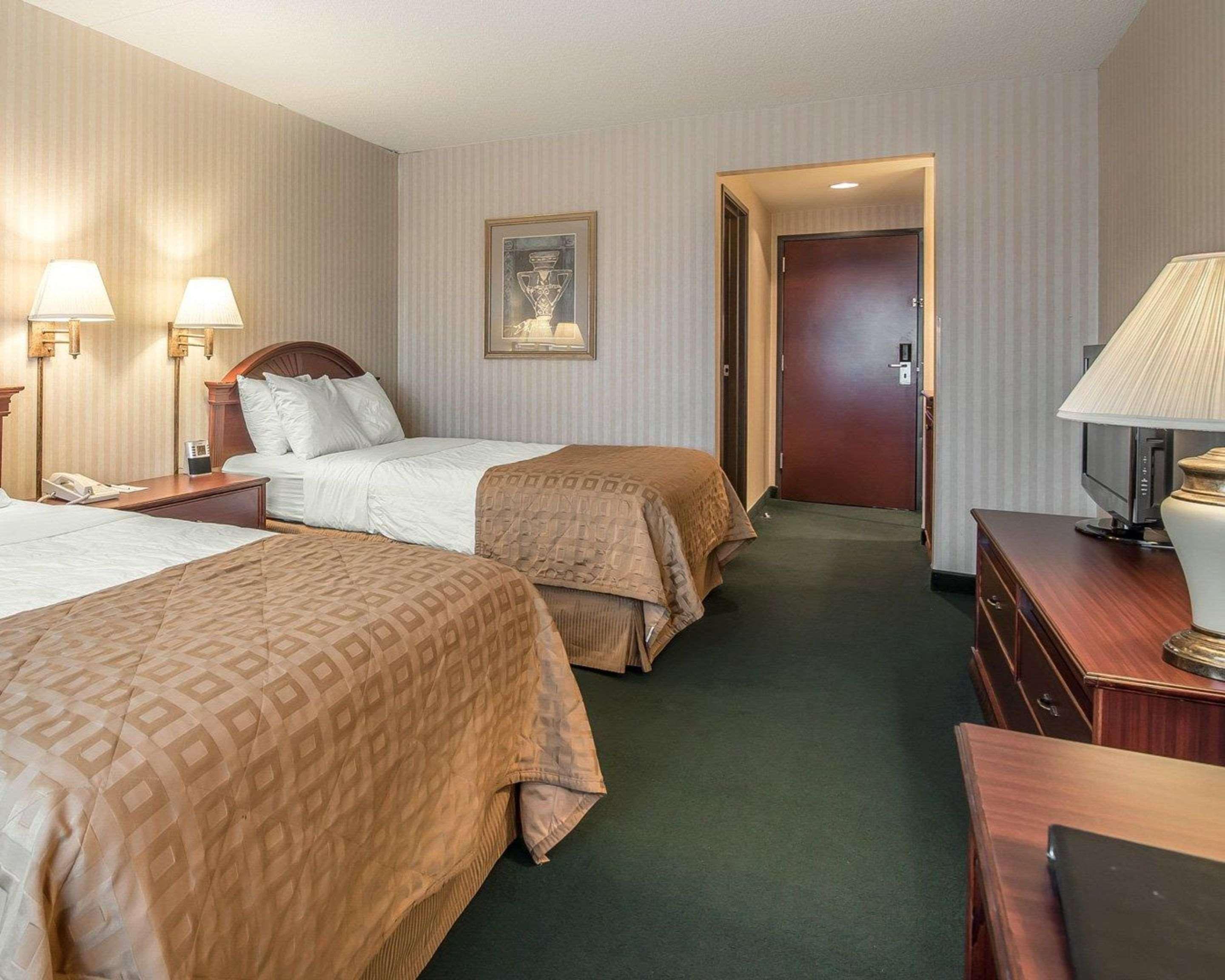 The Marx Hotel - Downtown - University Area Oneonta Dış mekan fotoğraf
